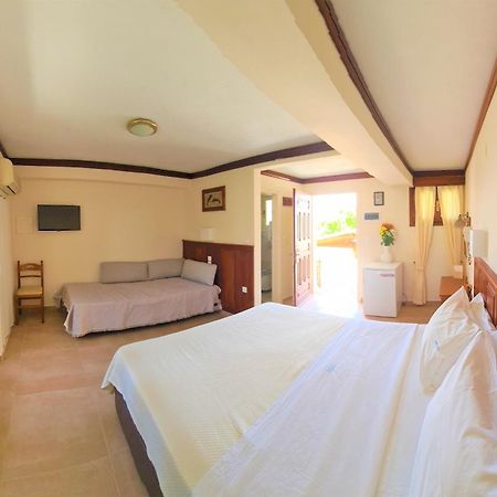 Kastro Hotel Spétses Екстериор снимка