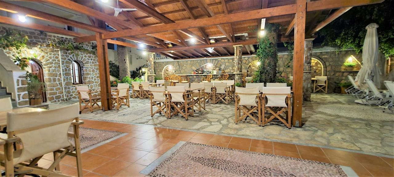 Kastro Hotel Spétses Екстериор снимка
