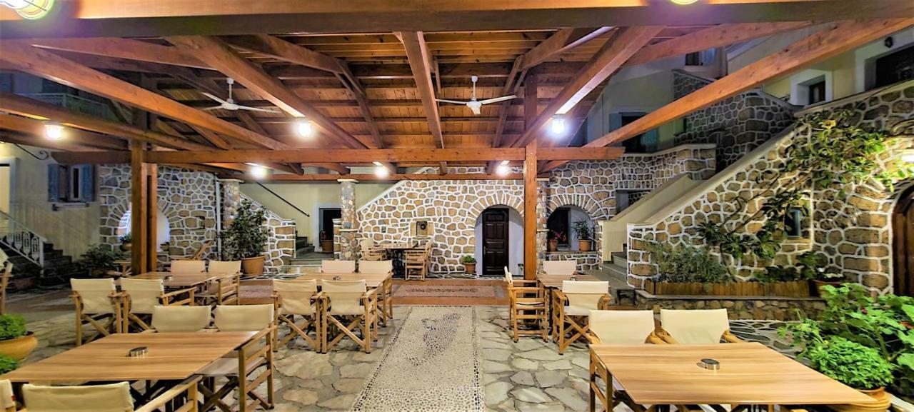 Kastro Hotel Spétses Екстериор снимка