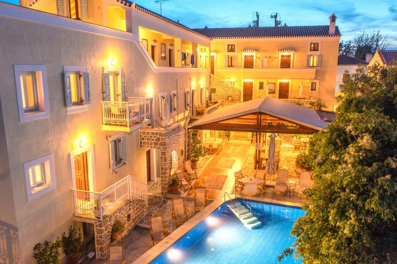 Kastro Hotel Spétses Екстериор снимка